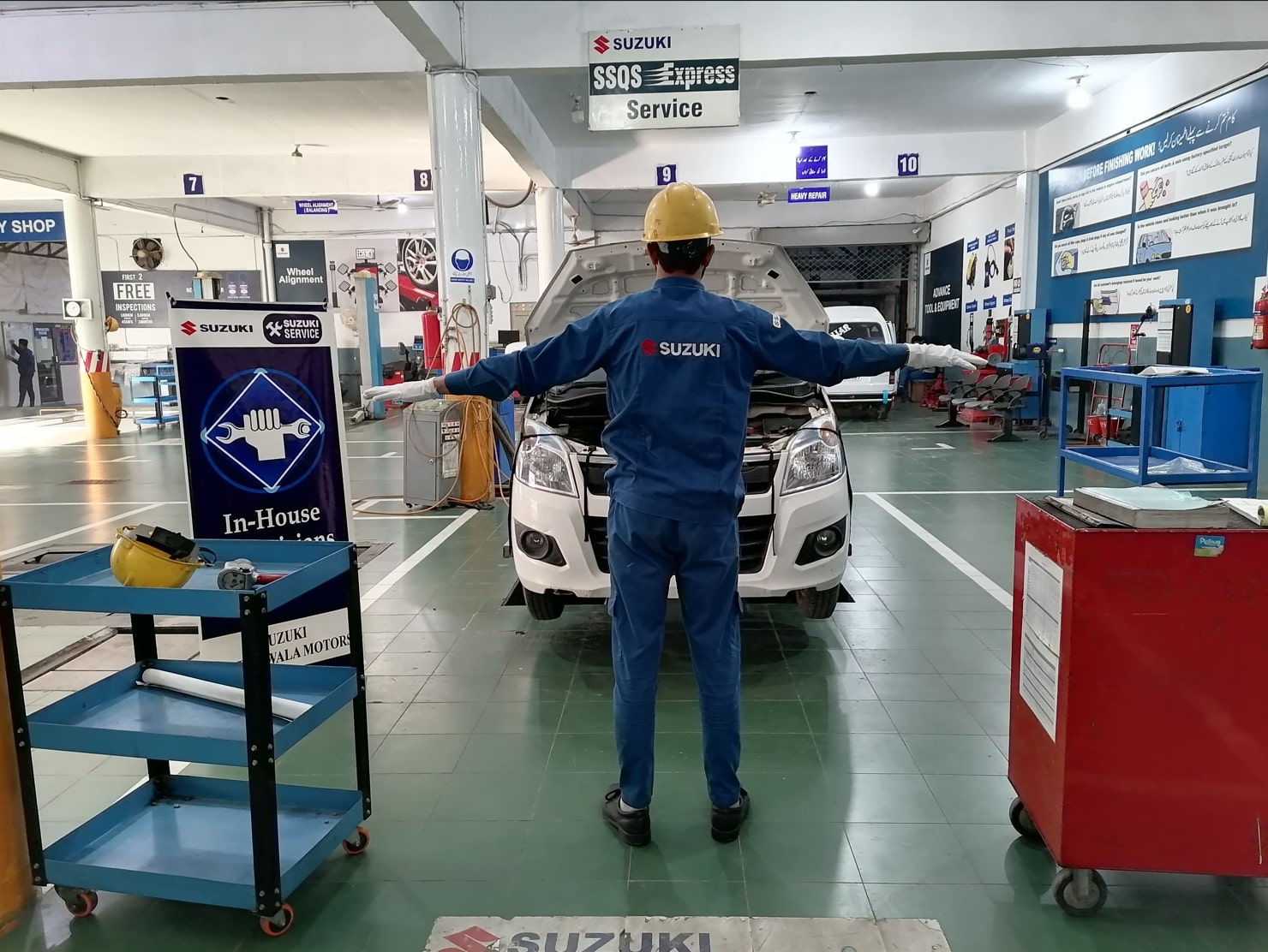 Suzuki-Gujranwala-Motors-workshop